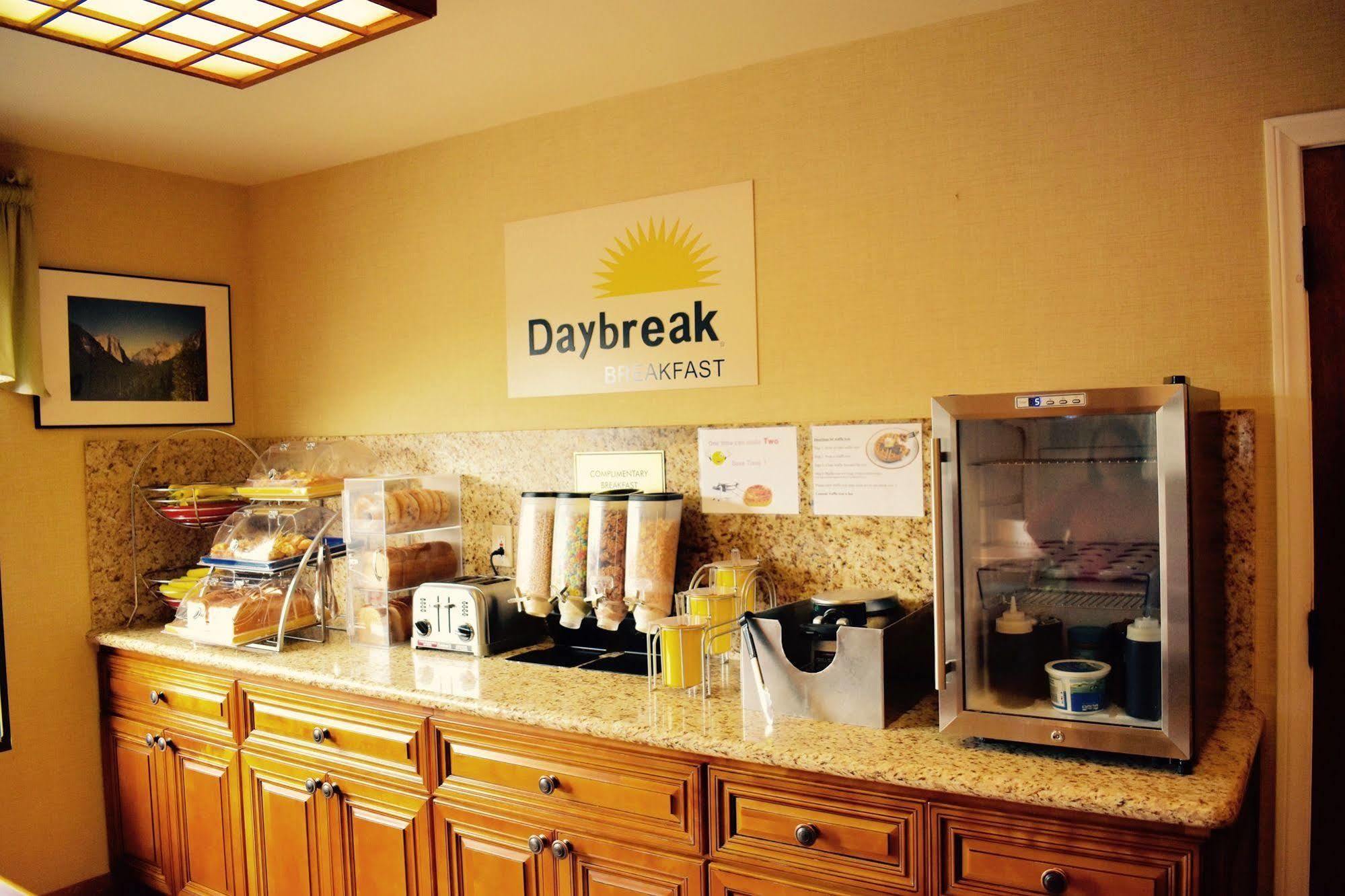 Days Inn By Wyndham Anaheim Near The Park Exterior foto